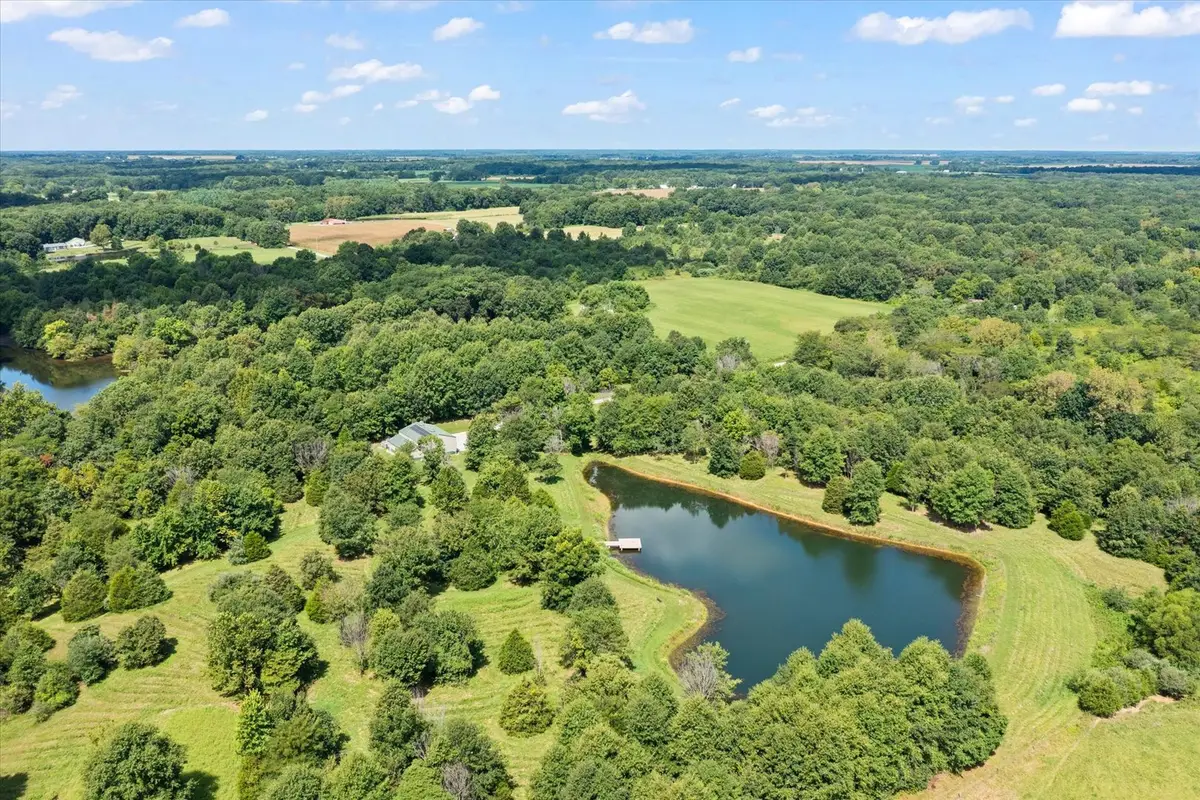 7202 River Road, Iuka, IL 62849 - #1