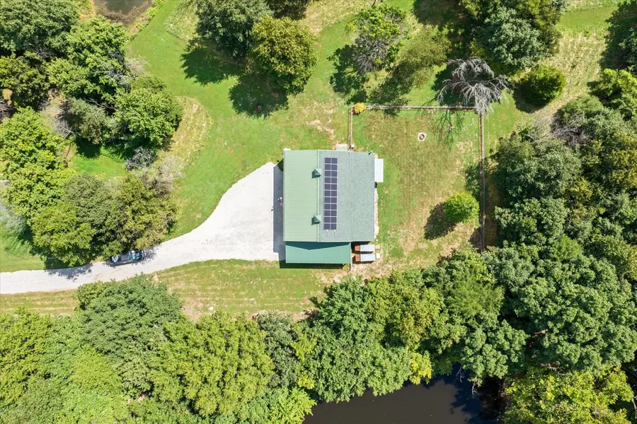 7202 River Road, Iuka, IL 62849 - #3