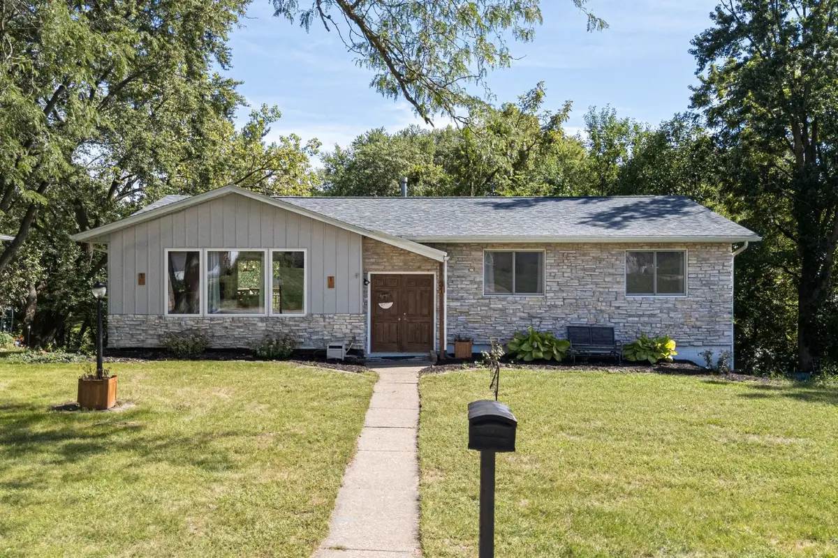 31 Park Avenue, Park View, IA 52748 - #1