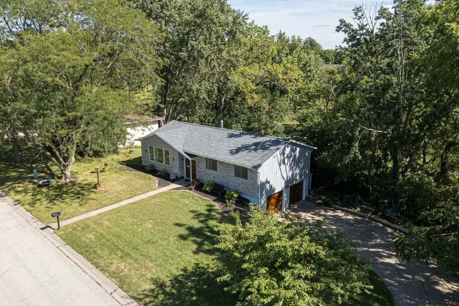 31 Park Avenue, Park View, IA 52748 - #2