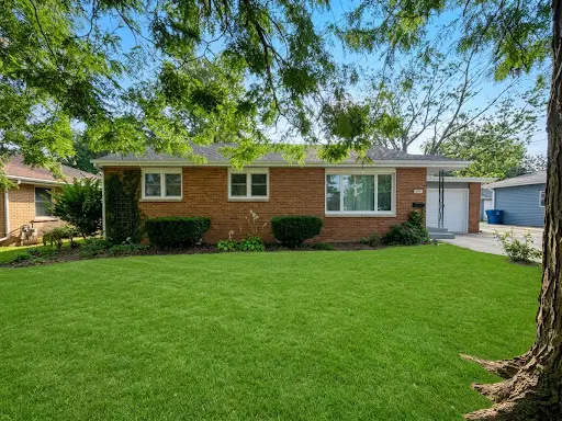 448 Dennis Avenue, Bradley, IL 60915