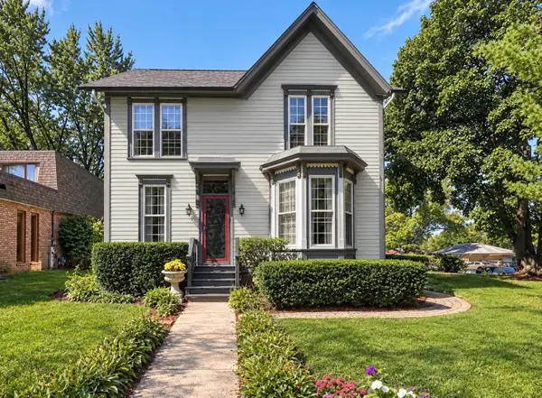 638 S Hough Street, Barrington, IL 60010