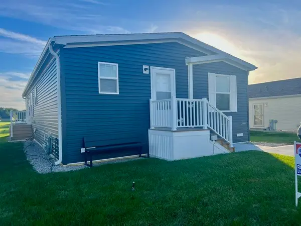 23649 W Lakepoint Drive, Channahon, IL 60410