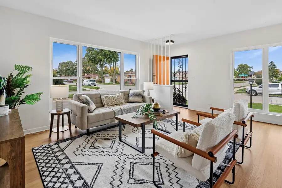 3945 Birchwood Avenue, Skokie, IL 60076 - #2