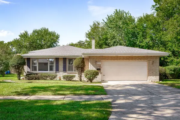 1038 S Sunset Avenue, Elmhurst, IL 60126