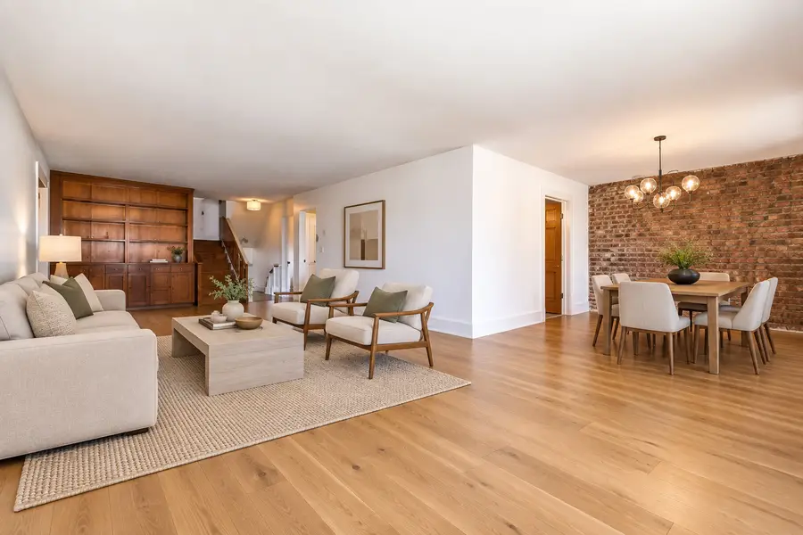 1038 S Sunset Avenue, Elmhurst, IL 60126 - #3