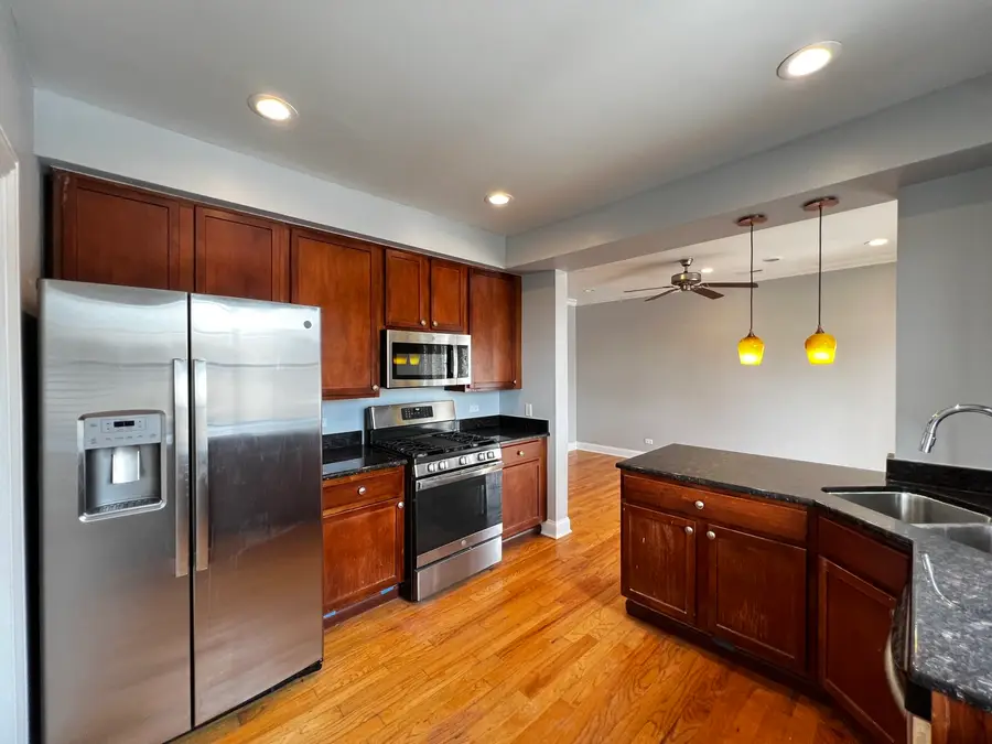 2707 W Glenlake Avenue #3, Chicago, IL 60659 - #3