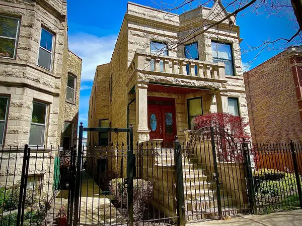 3244 W Potomac Avenue W, Chicago, IL 60651