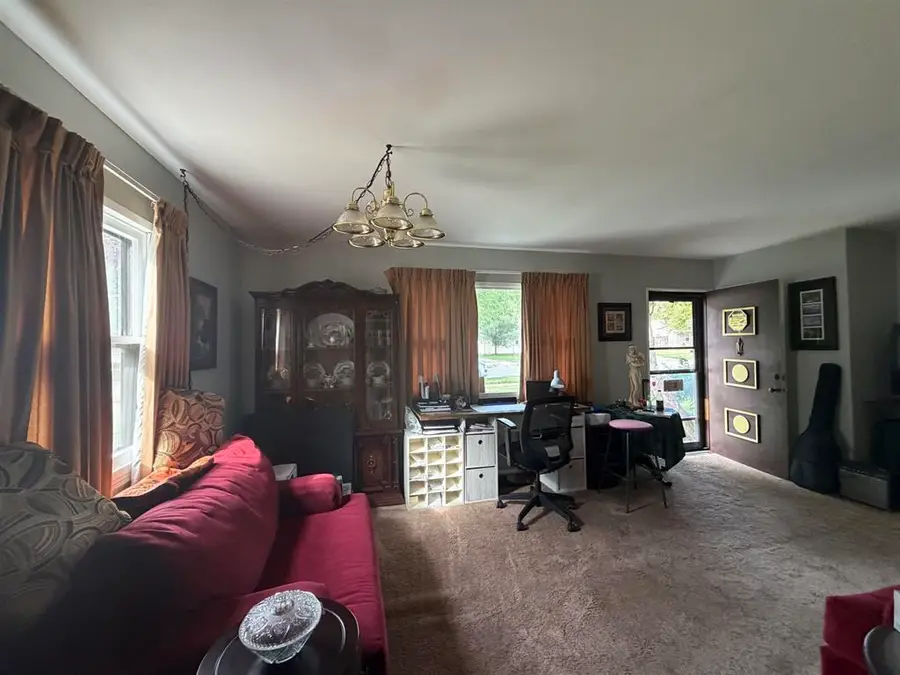 2020 Sauber Avenue, Rockford, IL 61103 - #2