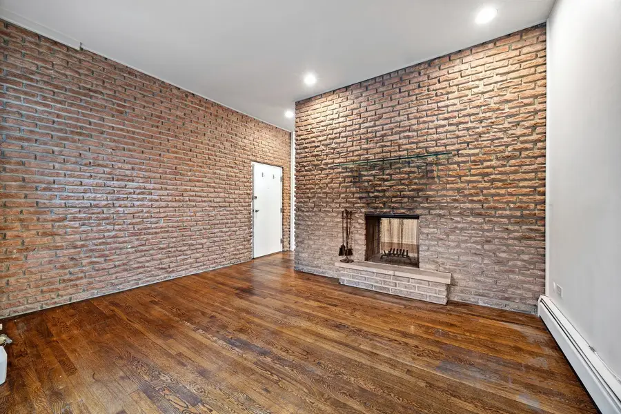 813 W Oakdale Avenue #1W, Chicago, IL 60657 - #3