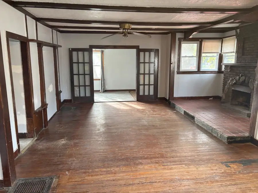 942 West Park Avenue, Joliet, IL 60436 - #2
