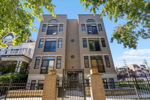 4606 N Malden Street #3N, Chicago, IL 60640