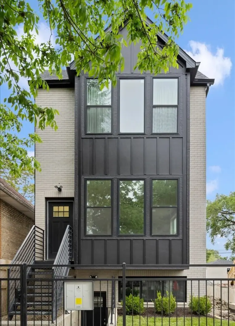 542 N Lawndale Avenue, Chicago, IL 60624 - #1