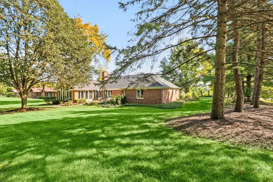 79 Mark Drive, Hawthorn Woods, IL 60047 - #2