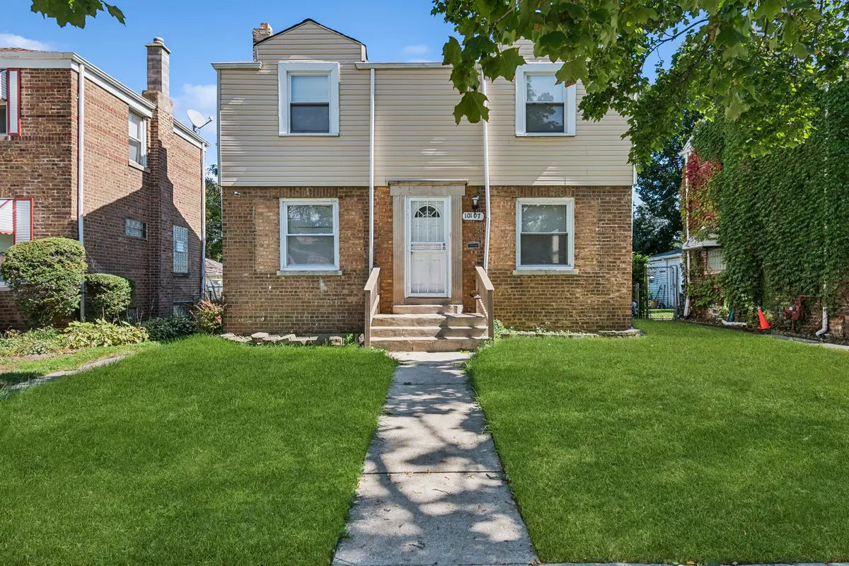 10107 S Paxton Avenue, Chicago, IL 60617 - #1