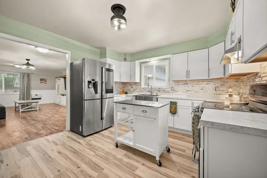 1323 Vienna Boulevard, Dekalb, IL 60115 - #2