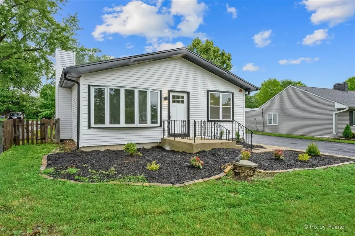 18172 W Twin Lakes Boulevard, Grayslake, IL 60030 - #1