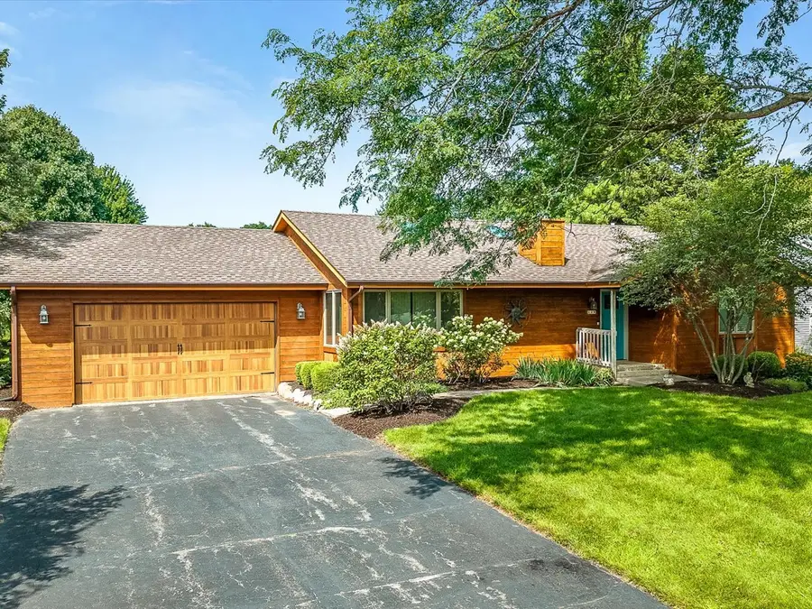 584 Sunnyfield Road, Belvidere, IL 61008 - #3