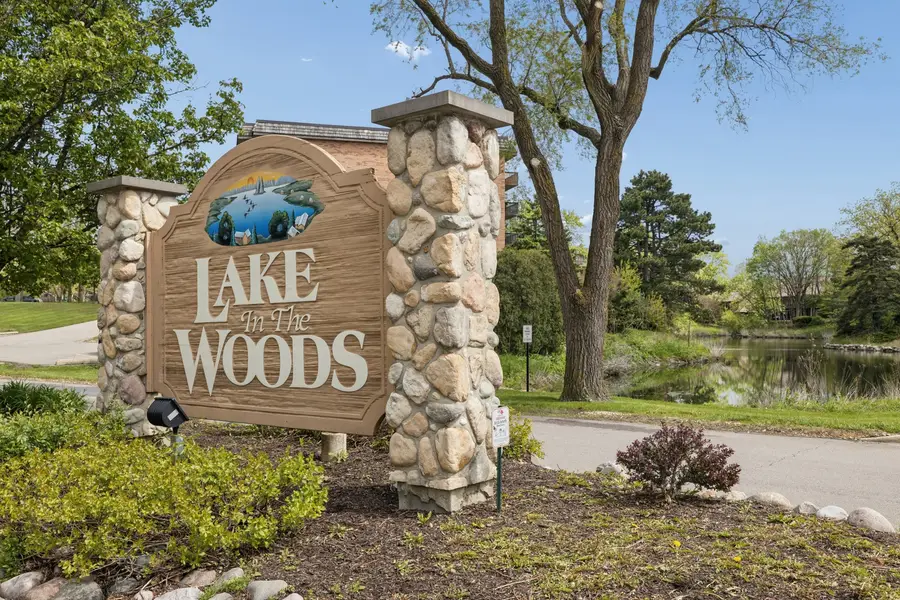 8025 Woodglen Lane #403, Downers Grove, IL 60516 - #2