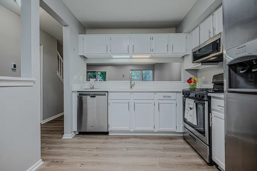 1069 Talbots Lane #1069, Elk Grove Village, IL 60007 - #3