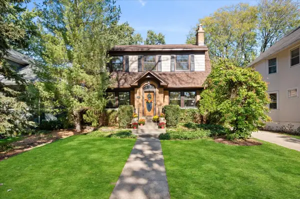 1626 Elmwood Avenue, Wilmette, IL 60091