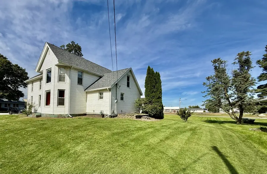 400 N School Street, Atkinson, IL 61235 - #2