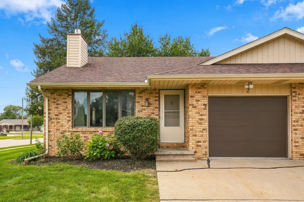 126 E Parkview Drive #002, Walcott, IA 52773 - #1