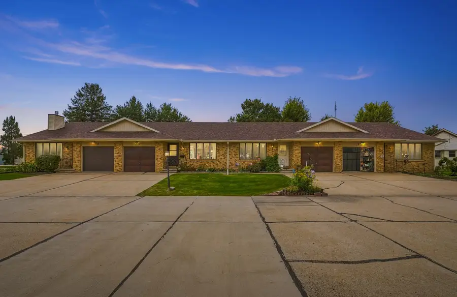 126 E Parkview Drive #002, Walcott, IA 52773 - #2