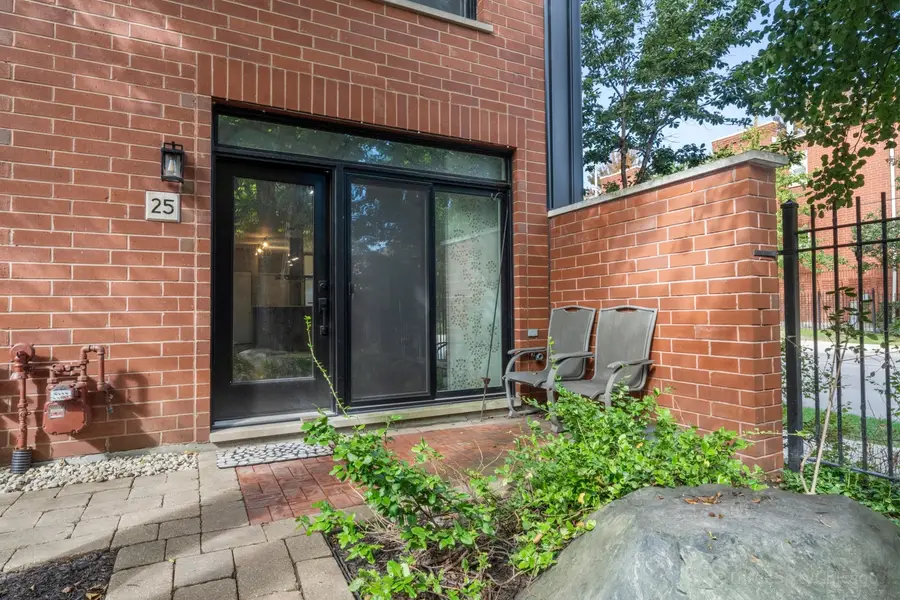 1801 W Diversey Parkway #25, Chicago, IL 60614 - #2