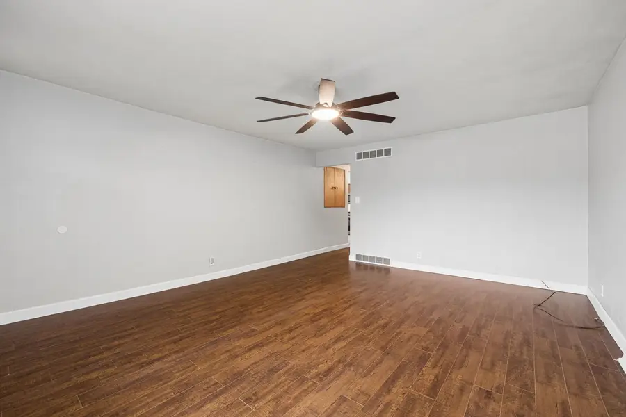 1104 N Prairie Avenue, Joliet, IL 60435 - #3