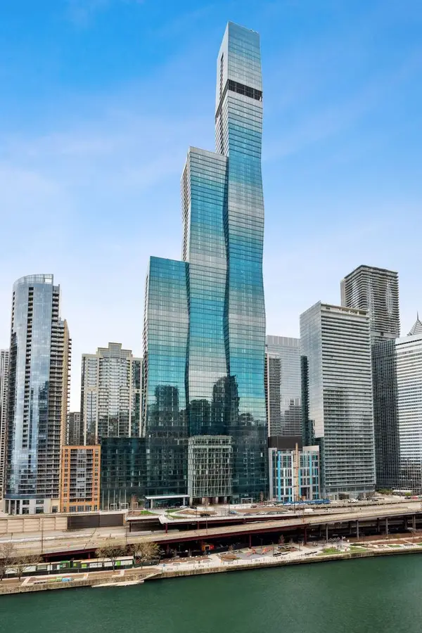 363 E Wacker Drive #2106, Chicago, IL 60601