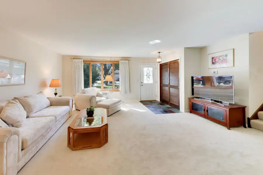 1411 E Wilson Avenue, Wheaton, IL 60189 - #2