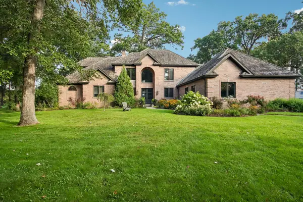 Address Withheld By Seller, Libertyville, IL 60048