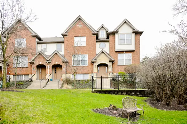 219 Riverfront Drive, Mount Prospect, IL 60056