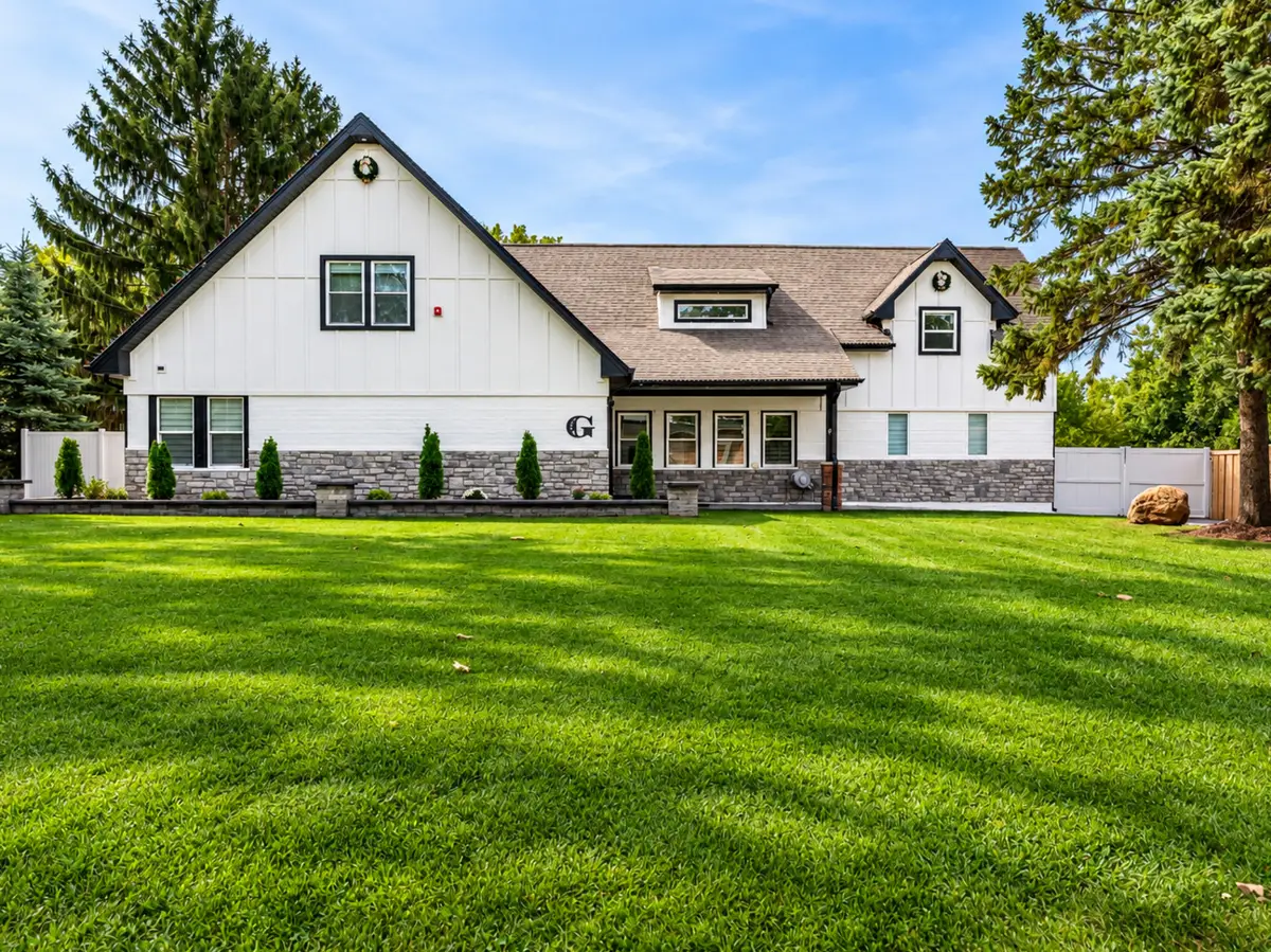 8454 S 85th Court, Hickory Hills, IL 60457 - #1