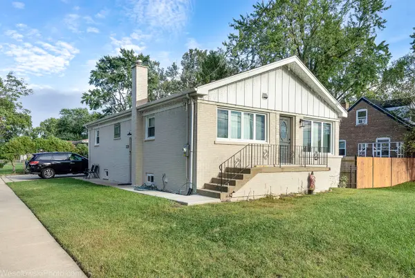 8433 Central Avenue, Burbank, IL 60459