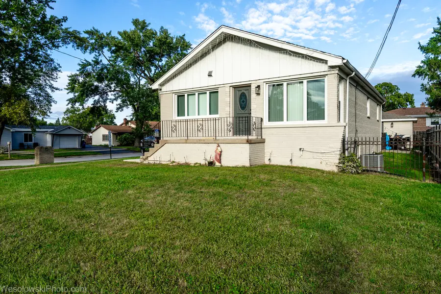 8433 Central Avenue, Burbank, IL 60459 - #3
