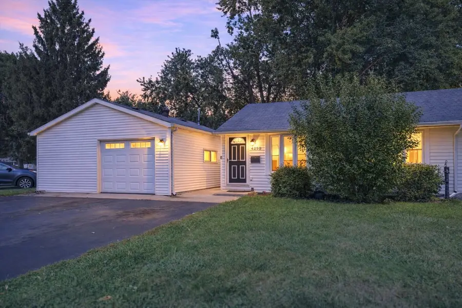 4200 W 90th Street, Hometown, IL 60456 - #2