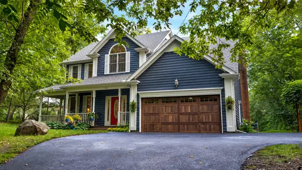 300 White Tail Lane, Ingleside, IL 60041
