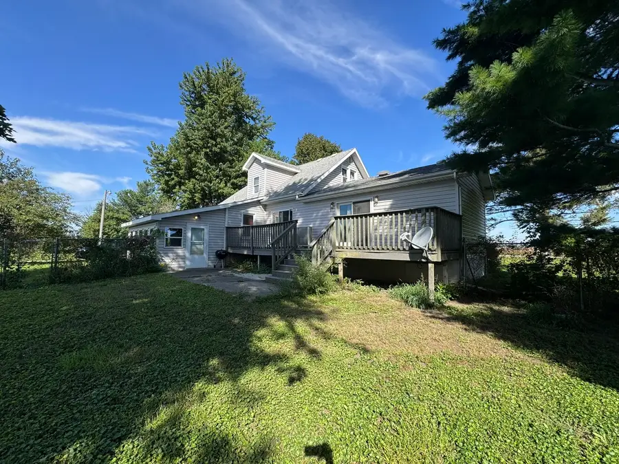 423 E 300n Road, Gibson City, IL 60936 - #3