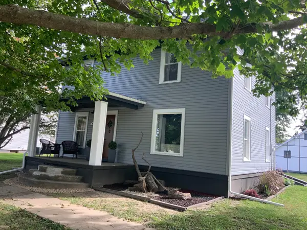 309 W Commercial Street, Neponset, IL 61345