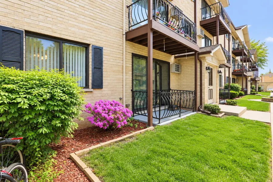 7218 W Wrightwood Avenue #107, Elmwood Park, IL 60707 - #2