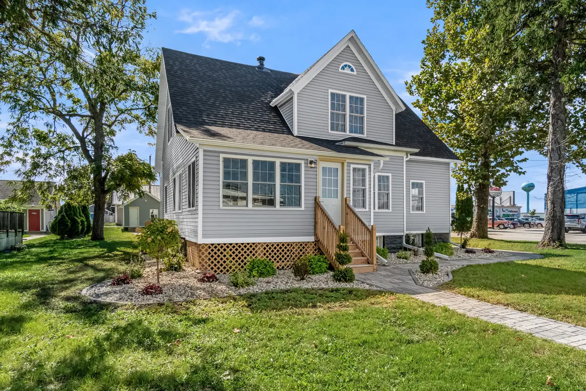 421 W Mazon Avenue, Dwight, IL 60420 - #1