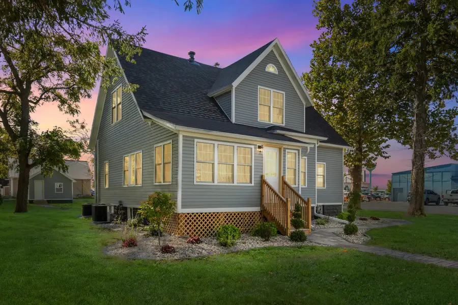 421 W Mazon Avenue, Dwight, IL 60420 - #2