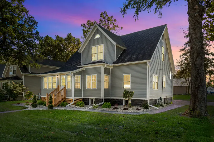 421 W Mazon Avenue, Dwight, IL 60420 - #3