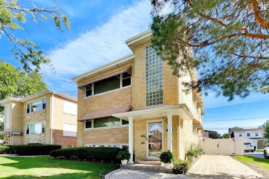 1605 Westchester Boulevard, Westchester, IL 60154 - #2