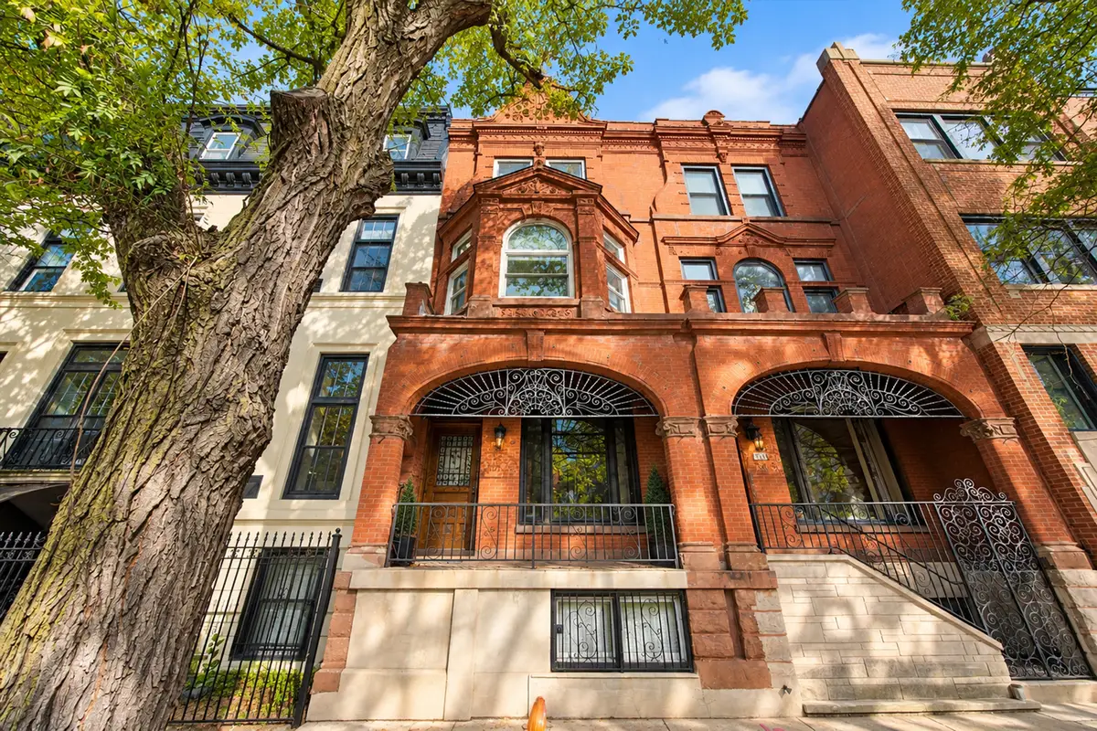 919 N Lasalle Drive, Chicago, IL 60610 - #1
