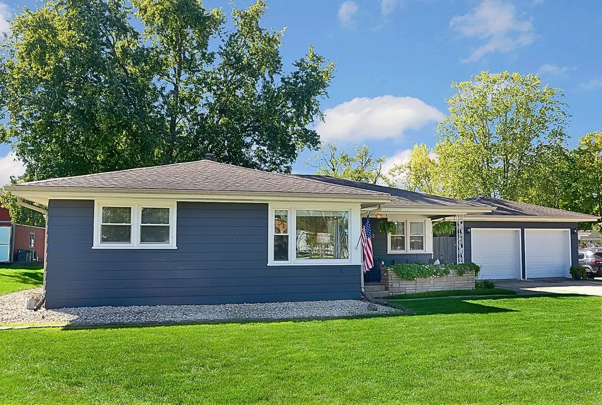 413 Hillside Avenue, Ottawa, IL 61350 - #1