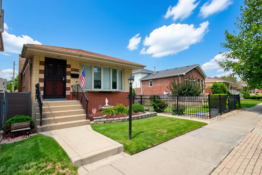 10756-10752 S Albany Avenue, Chicago, IL 60655 - #2