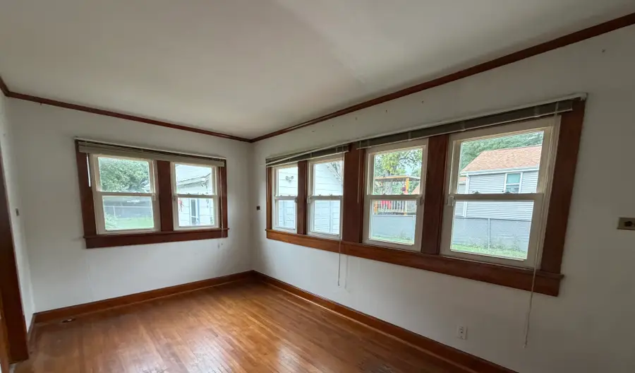 718 E Allen Street, Farmer City, IL 61842 - #3